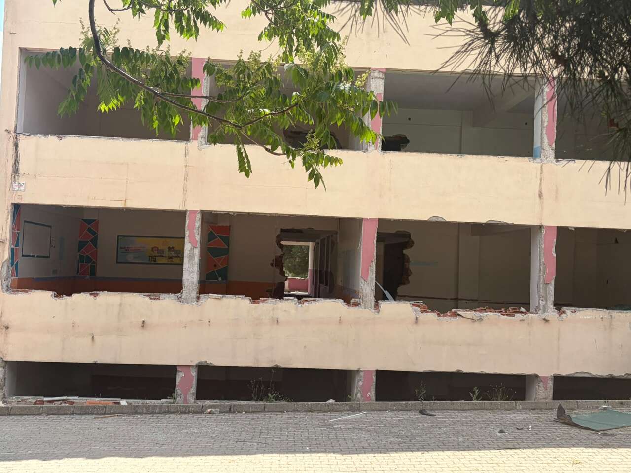 Yatağan Gazi Anadolu Lisesi’nde Yıkım Süreci Başladı 5